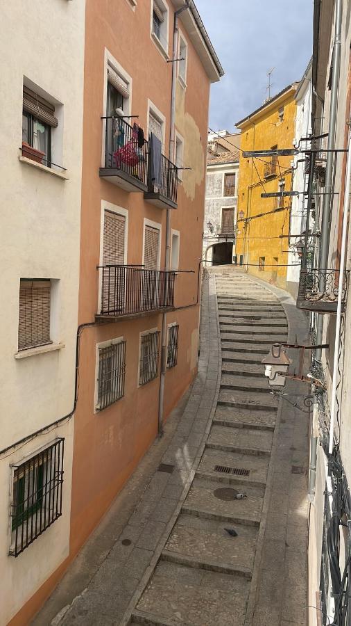 Ateneo Cuenca Suites Con Cocina En El Casco Historico Bagian luar foto