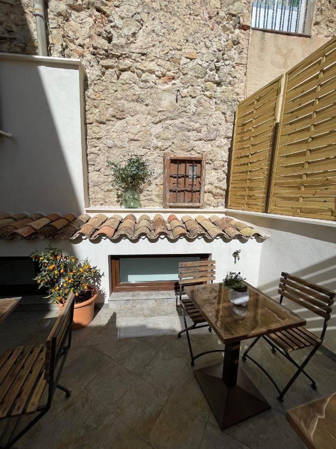 Ateneo Cuenca Suites Con Cocina En El Casco Historico Bagian luar foto