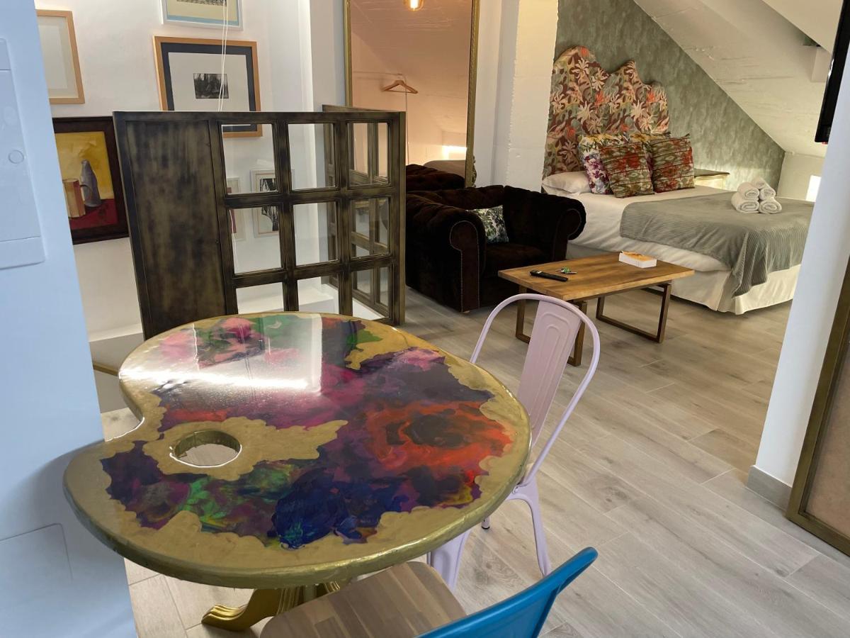 Ateneo Cuenca Suites Con Cocina En El Casco Historico Bagian luar foto