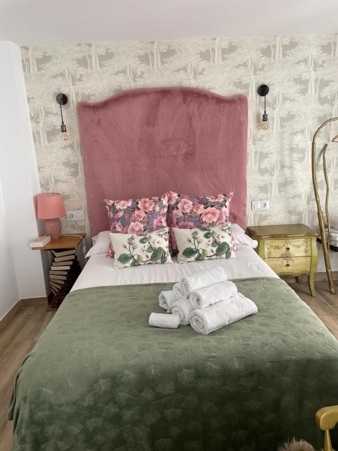 Ateneo Cuenca Suites Con Cocina En El Casco Historico Bagian luar foto
