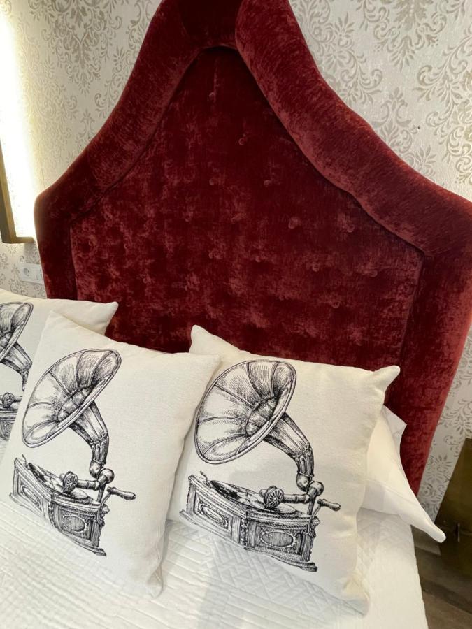 Ateneo Cuenca Suites Con Cocina En El Casco Historico Bagian luar foto