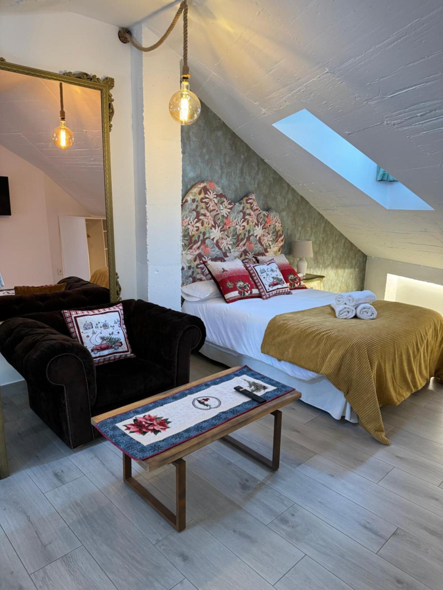 Ateneo Cuenca Suites Con Cocina En El Casco Historico Bagian luar foto