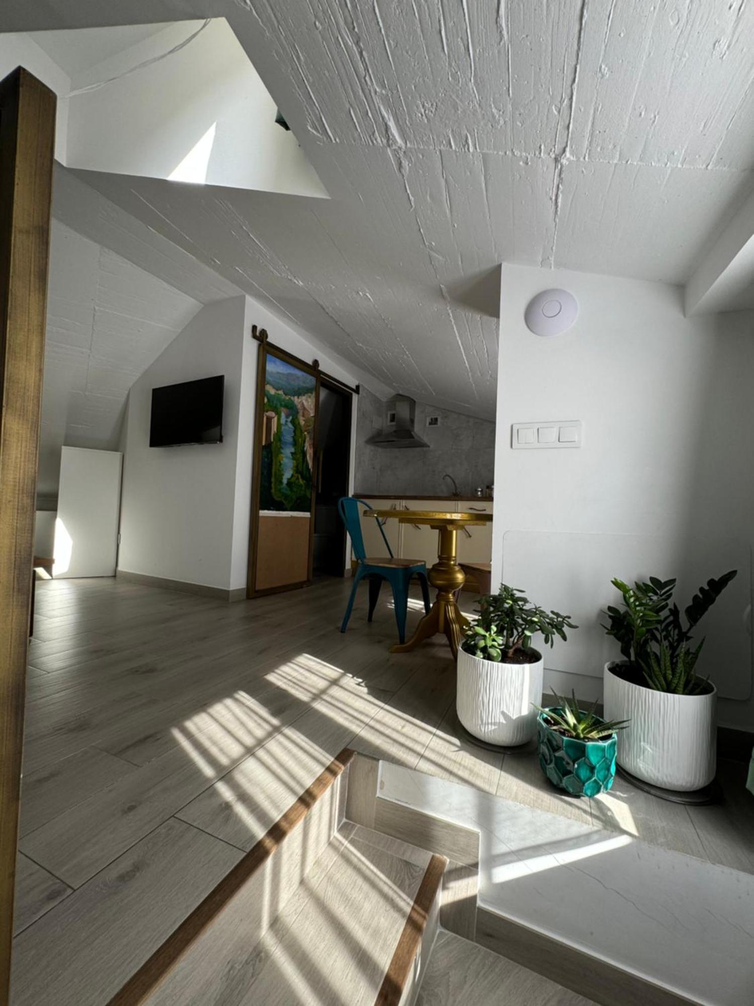 Ateneo Cuenca Suites Con Cocina En El Casco Historico Bagian luar foto